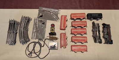 Vintage Marx Tin Train Engines, Pullman Bogota Cars Lot W/Tracks & Accessories
