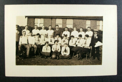 Unbekanntes Gruppenfoto Sportmannschaft ? Fußball; Club College ?
