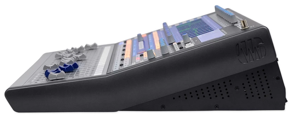 Presonus StudioLive 16.0.2 USB 16x2 Live/Recording Digital Mixer w/ Interface - Image 3 of 4