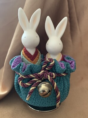 Kimono Japanese Usagi  Rotate Music Box Akatonbo Rabbit Chirimen Crape Japan