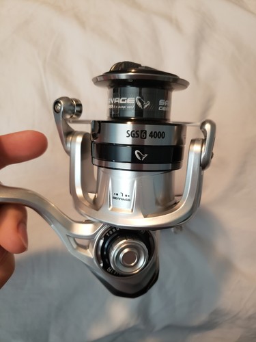 Savage Gear SGS6 4000 Spinning Reel 5.5:1 Gear Ratio 7 Bearings New - Picture 2 of 5