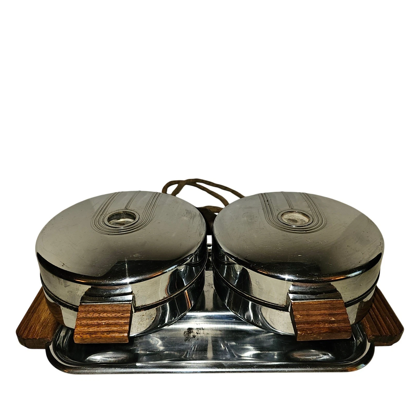 Art Deco Dominion Electric Double Waffle Iron Style 625 Chrome Wood Works MCM
Opens in a new window