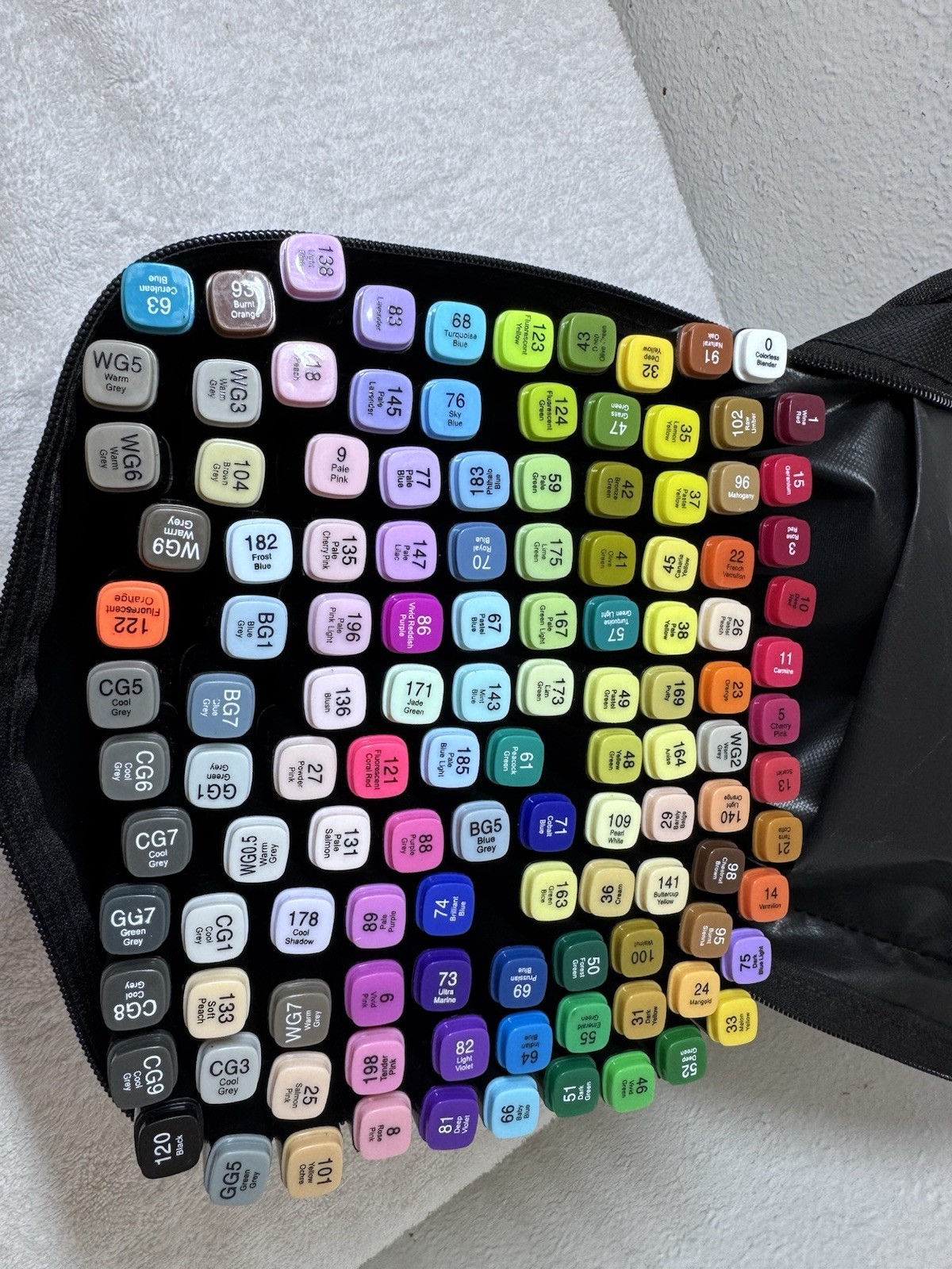 Set Multicolor With Carrying Case Solid Finish