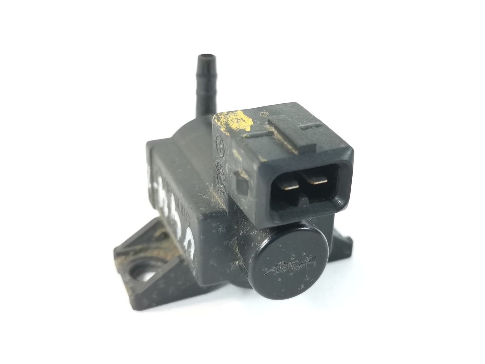 MASERATI LEVANTE S 3.0L 2017  Exhaust Solenoid Vacuum Valve 670002843 OEM