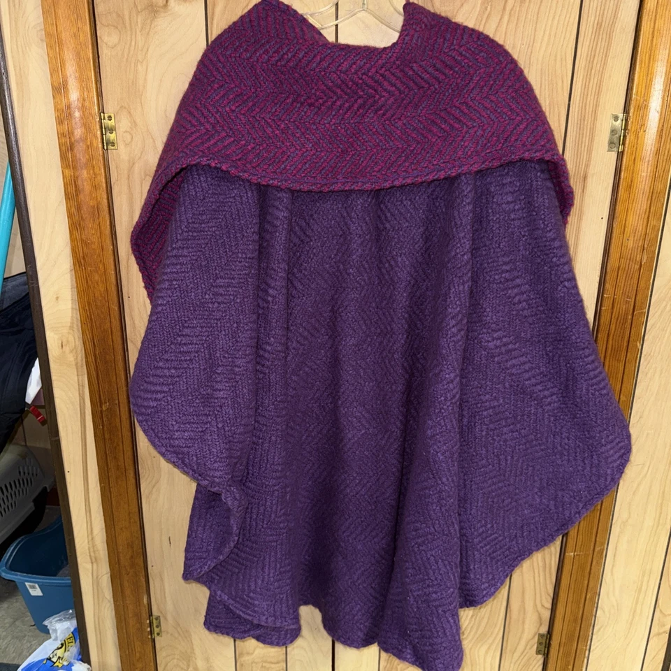 Шерстяные мельницы Blarney сделано в Ирландии свитер плащ пончо с прикрепленным шарфом OS - Изображение 4 из 4