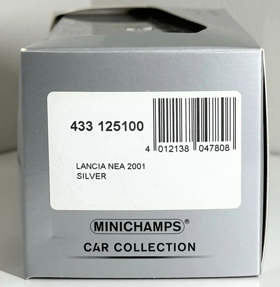 Minichamps 1:43 - 2001 Lancia Nea Concept - 433125100 - Image 3 of 4