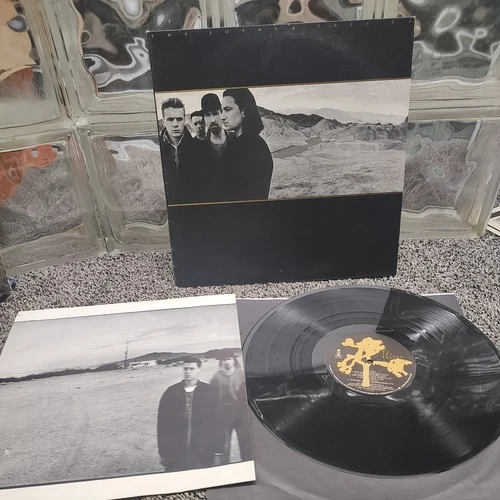 U2 - The Joshua Tree LP Island 90581-1 1987 Pressing  w/ Poster & Inner vintage