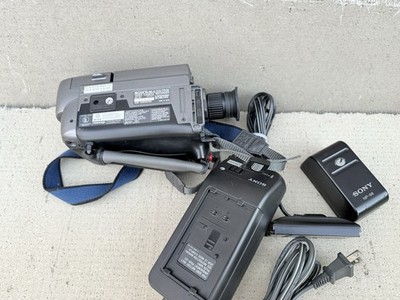 Sony Handycam CCD-TRV22 8mm Camcorder Carry Case & More Tested/Working READ