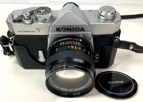 Vintage Konica Autoreflex T 35mm Film SLR Camera - UNTESTED - Picture 2 of 6