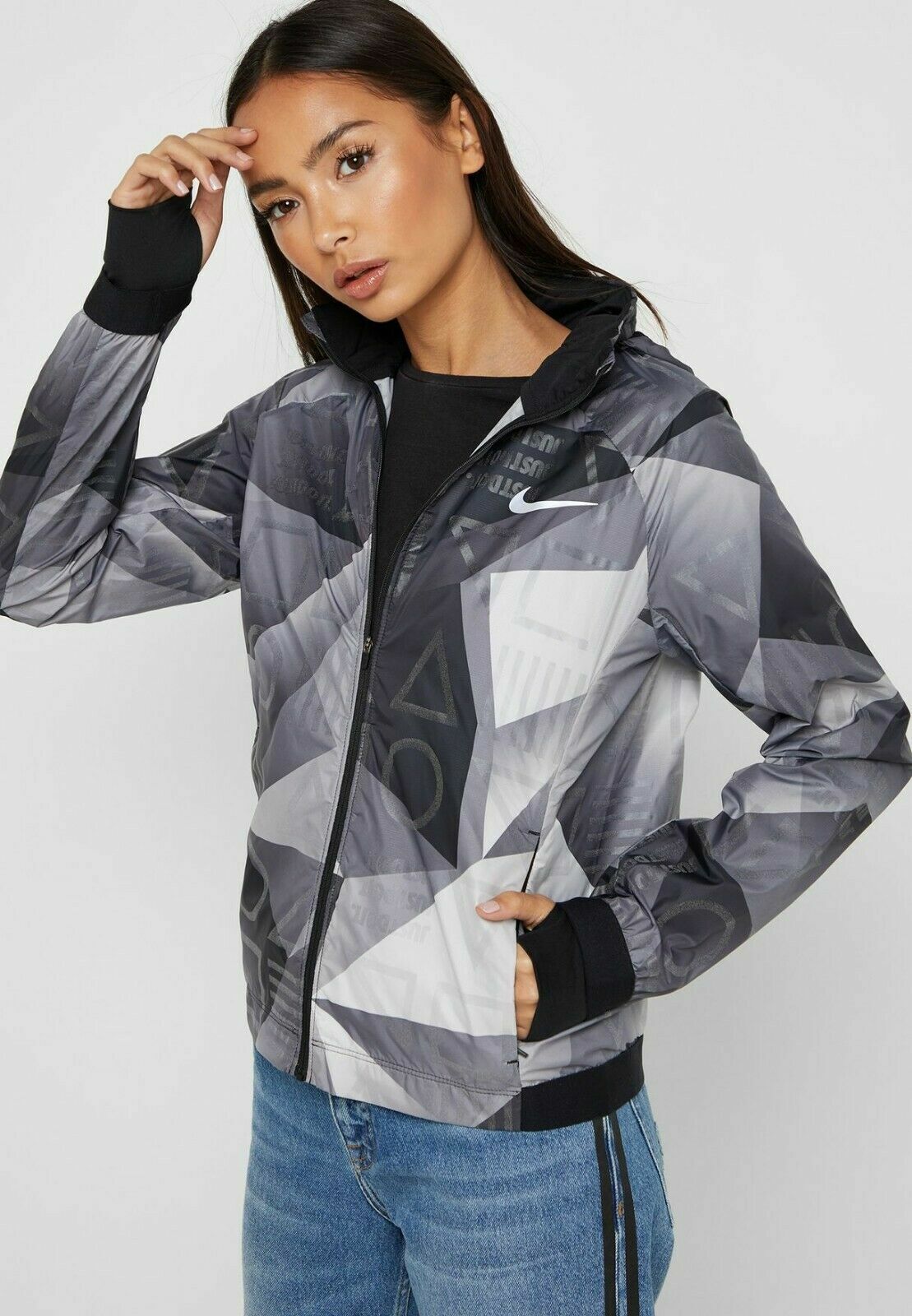 NIKE SHIELD FLASH RUNNING WOMENS JACKET SIZE XS (929119 010)GREY/BLACK REFLECTIV