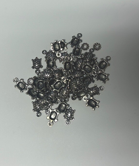 50 Pieces Lot Cute Turtle Antique Silver Charms Pendants for Jewelry Making