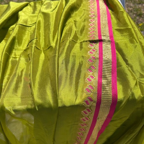 Women’s Indian Saree Neon Green & Hot Pink w/ Gold Embroidery - Picture 5 of 9