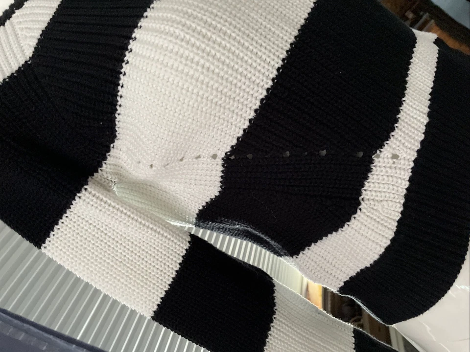 Suéter Pullover A Rayas Guess Vintage Años 90 Recortado Talla XS/S Foto 3 de 4