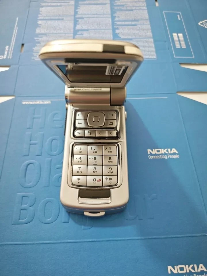 Original Nokia N93 N93i 3G WIFI 3.15MP 2.4" Camera Unlocked Rotatable Cell Phone - Image 4 of 4