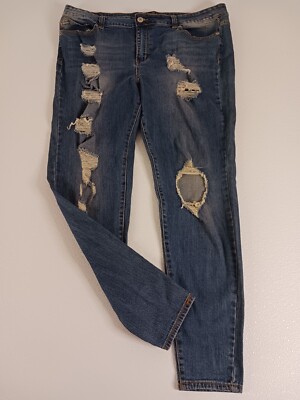 NWT Forever 21+ Womens JEANS👖Plus SZ 20 relaxed Distressed !RIPPED! Denim  Blue