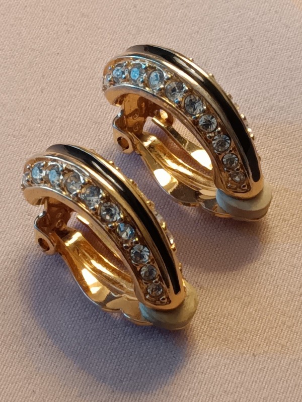 Vintage Swarovski Crystal Black Enamel Hoop Earrings Clip On Swan Logo Gold Tone