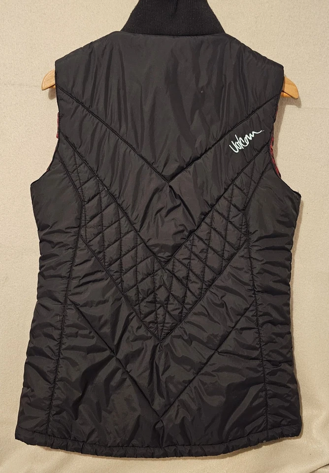 Volcom Womens Black Puffer Vest Sz 12 Winter Excellent Condition - Image 2 of 4