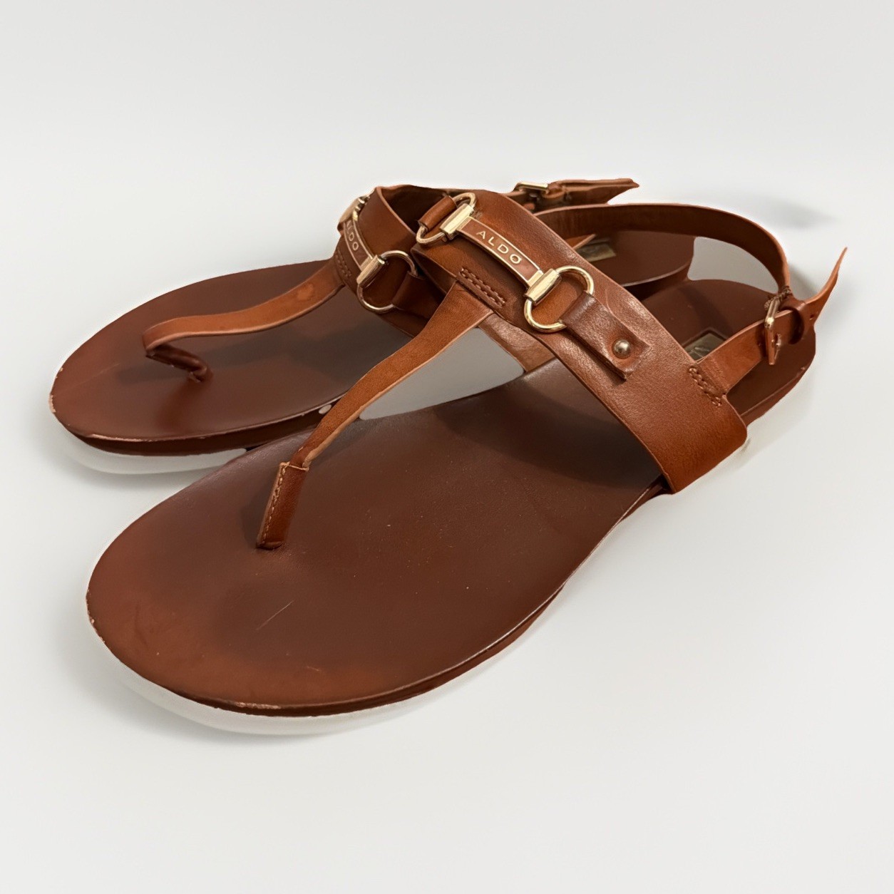 Aldo Sandals Women’s Size 8 Dark Brown Leather Gold Thong Flats Flip Flops