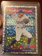 2026 Mookie Betts Crackle Foil prizm refractor Topps Series 1 T91