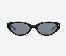 Gentle Monster Vanilla 01 SM Cat Eye Sunglasses Black Gray Mirror New