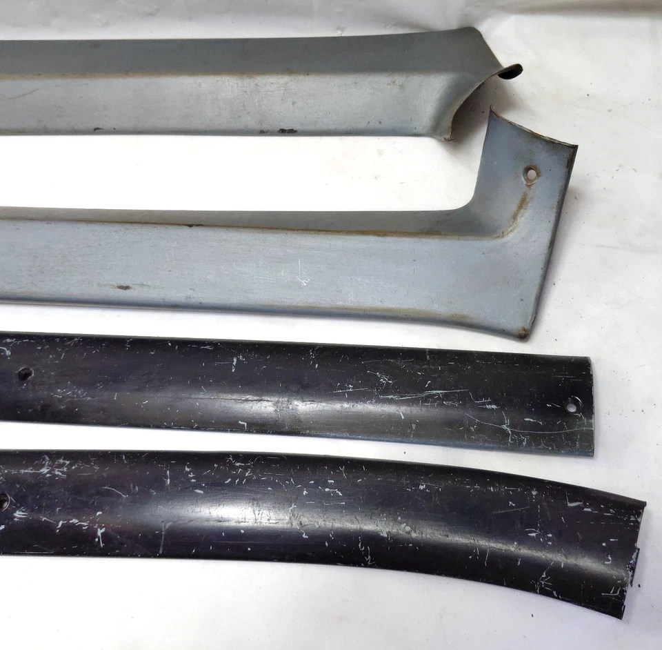 Juego de molduras de metal para pilar interior y parabrisas superior Ford Galaxie 65-67 Foto 3 de 4