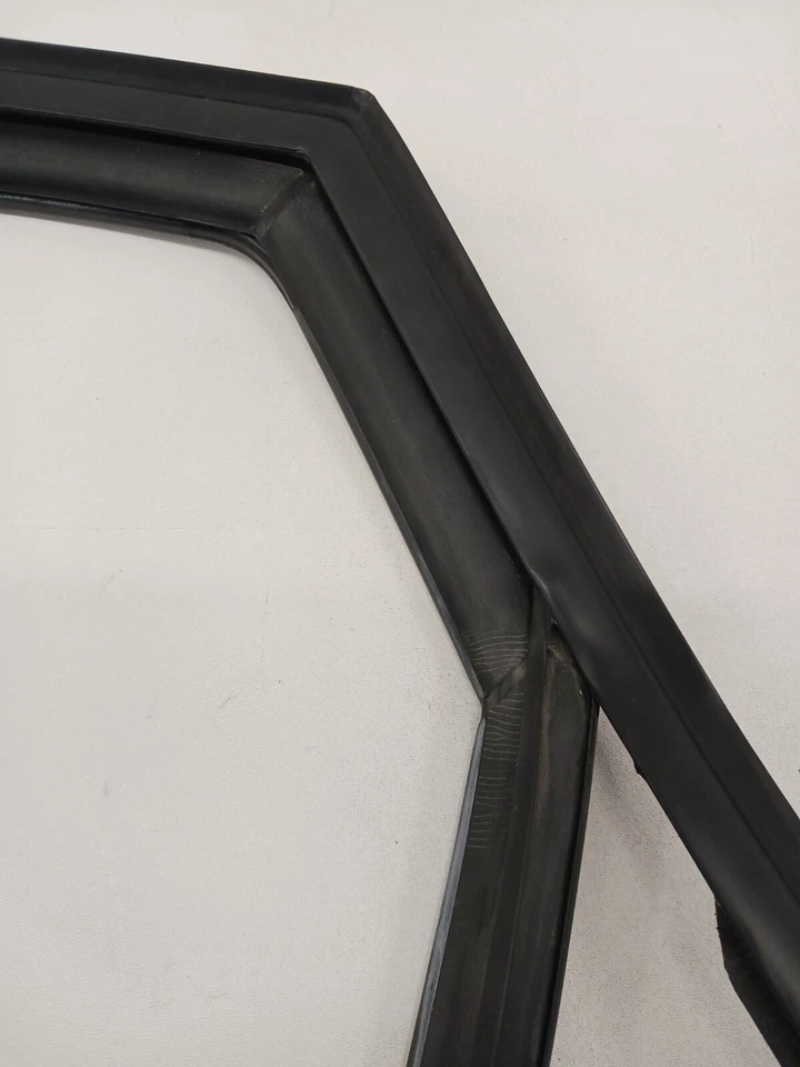 2012 audi a4 rear left door glass run channel seal oem  - Image 4 of 4