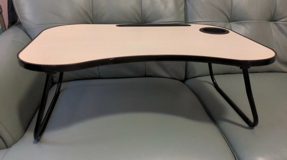 Bandeja internacional para laptop/cama Honey-Can-Do - Imagem 2 de 4