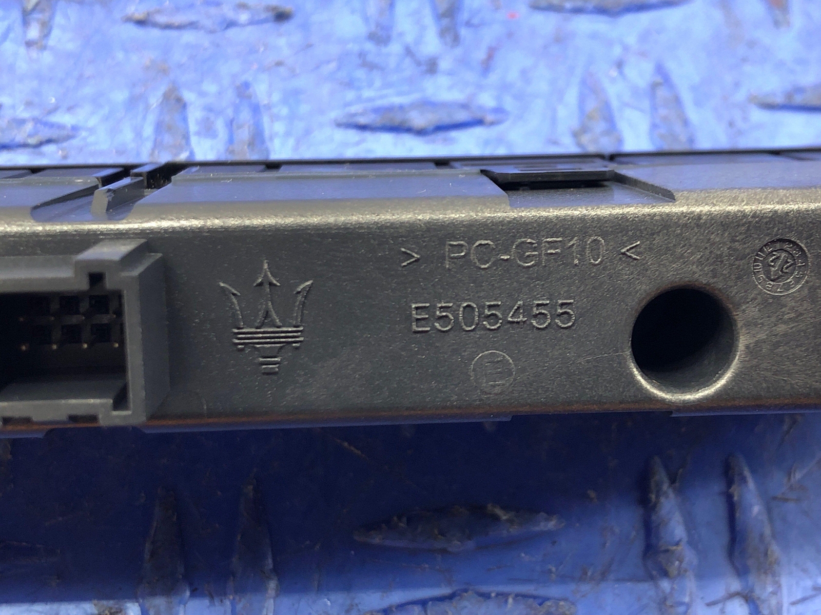 2023 MASERATI GRECALE CENTER CONSOLE GEAR SHIFTER BUTTON SWITCH PANEL 670274859