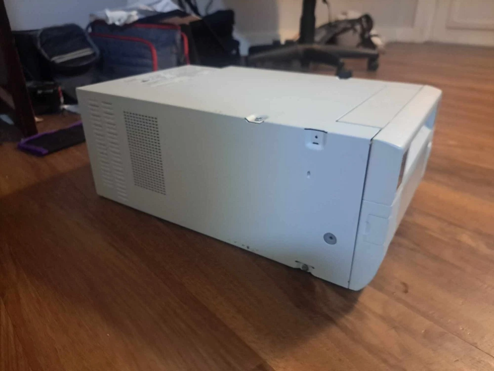 Mitsubishi CP-D70DW Dye Sub Printer photo printer with 5 x 7 paper and ribbon