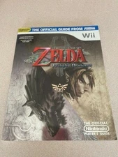 Legend of Zelda TWILIGHT PRINCESS Official Nintendo Player's Guide - Near Mint 
