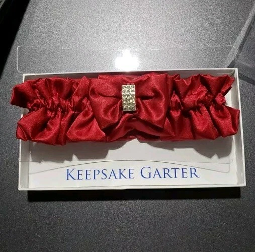 LILLIAN ROSE RECUERDO ROJO CON INSERCIONES DIMOND LIGUERO BODA-NIP Foto 3 de 3