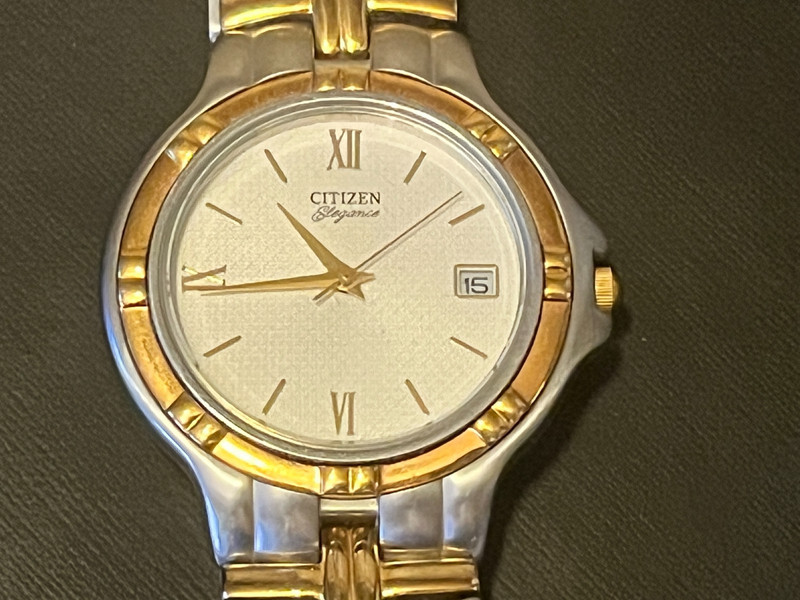 CITIZEN Elegance WRISTWATCH Gold & Silver Tone NEW BATTERY Running!