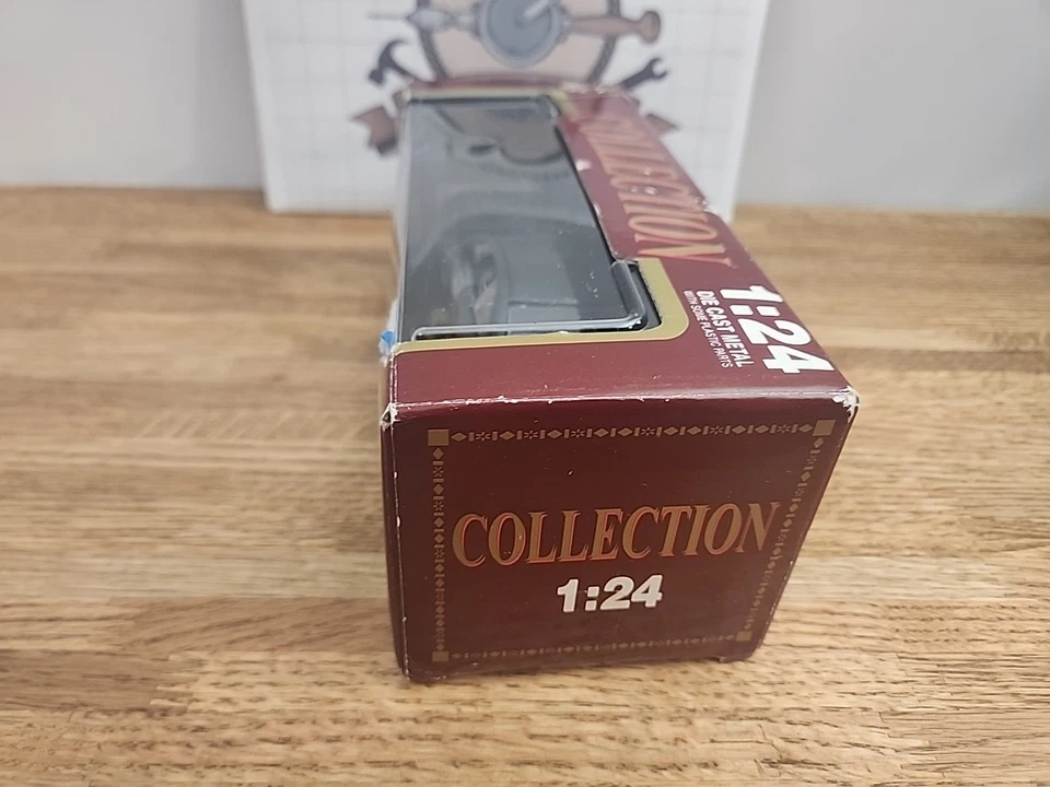 BMW 850I 1990 Diecast Car Road Legends Collection verde 1:24 #93029 Foto 4 de 4