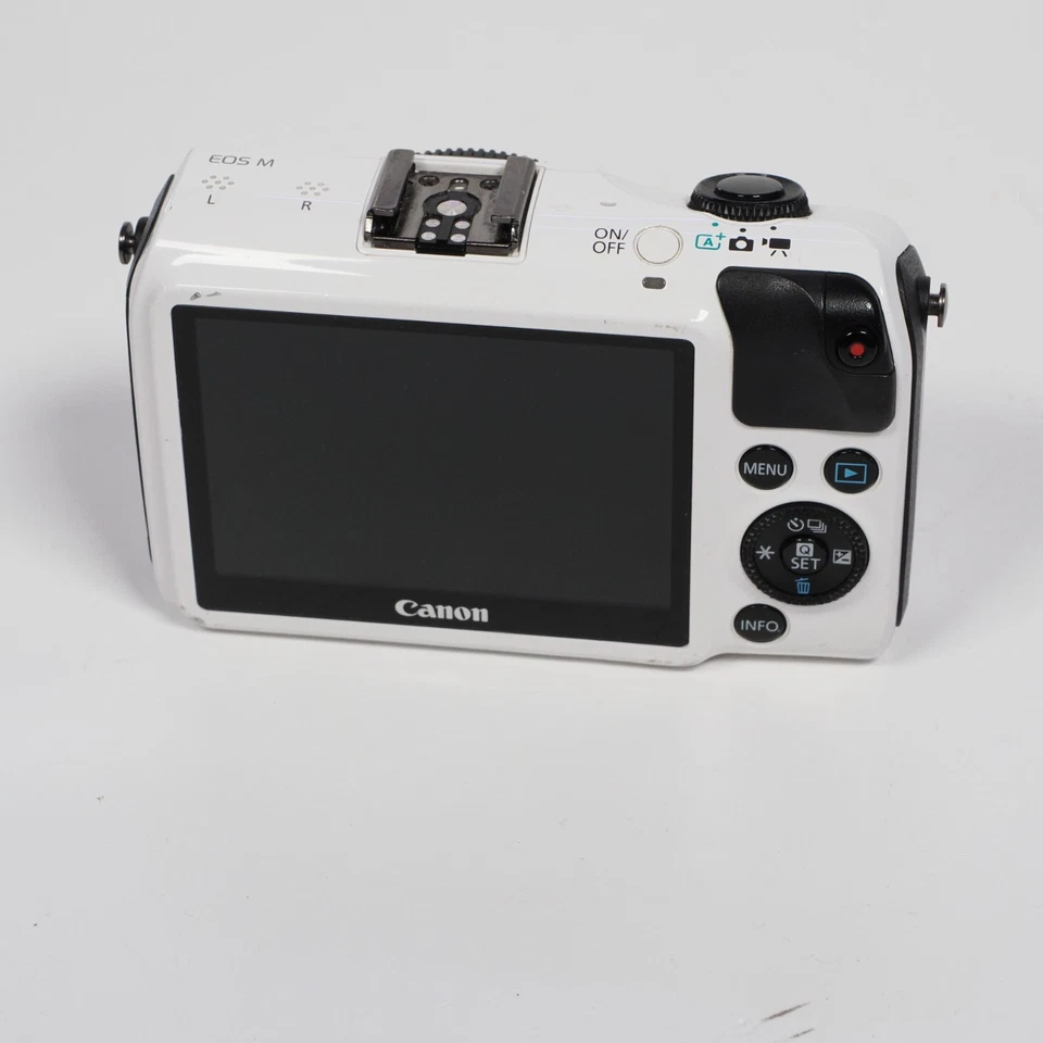 Canon EOS M, foto 3 di 4