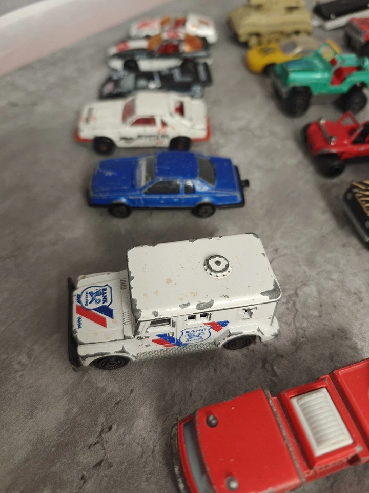 Majorette Diecast Vintage Car Lot of 23 Vehicles Cars Trucks Limo etc - Image 3 of 4