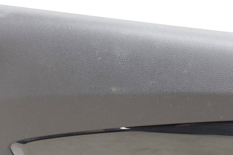 Panel de puerta izquierda Chevrolet Camaro ZL1 2012-2015 22808169 OEM MG112 Foto 4 de 4