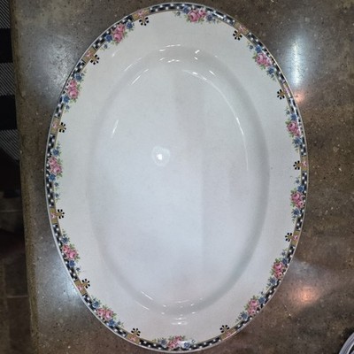 TK Thun CARLTON Oval Serving Platter 15.75'' x 11.25'' 1920s Czechoslovakia Roses