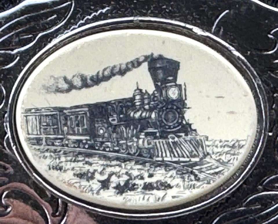VINTAGE SILVER TONE FAUX SCRIMSHAW TRAIN LOCOMOTIVE ENGINE BELT BUCKLE - Image 2 of 3