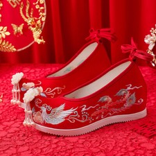 Old Beijing Women Wedding Embroidered Ancient Hanfu Inside Heighten Shoes