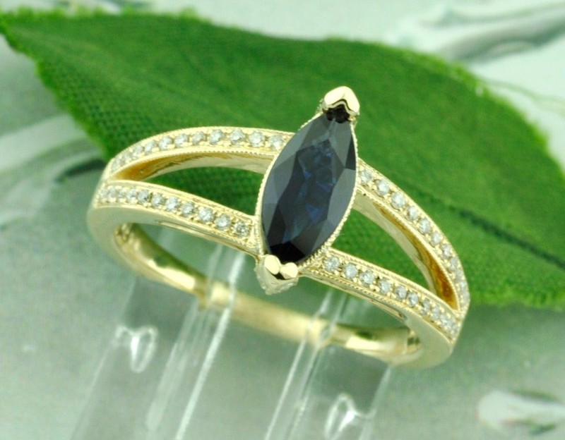 14k Solid Yellow gold Natural Marquise Blue Sapphire  &  Diamond Ring 1.28 ct
