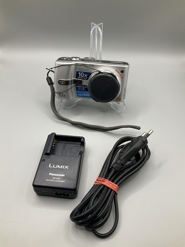Panasonic Lumix DMC-TZ1 / 5 MP / 10x Zoom / Kamera / Silber - Bild 1 von 6