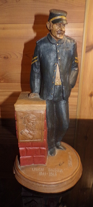 Vintage 1987 Signed Tom Clark Sculpture of a 1861-1865" Union Soldier 13" Tall