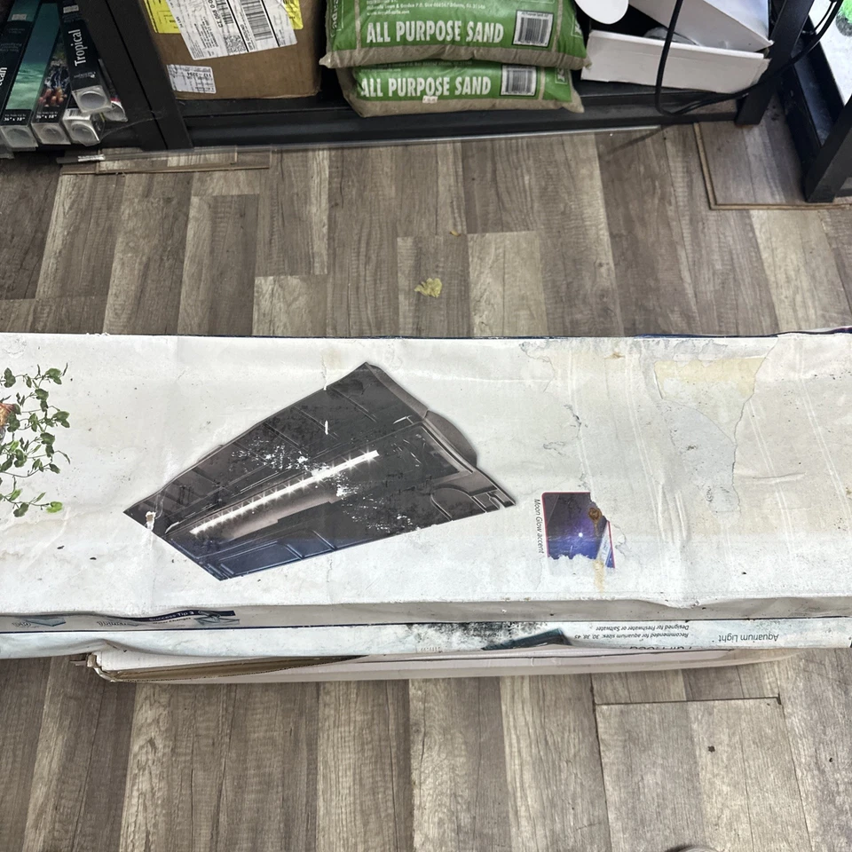 Aqueon Deluxe LED Full Hood - Black - 36” - Image 3 of 3