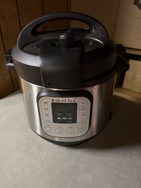 Instant Pot Duo Plus – 6 Qt 9-in-1 Electric Pressure Cooker V3