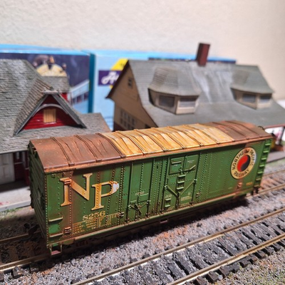 #ad Athearn Ho Scale weathered 40#x27; Box Car Ex Northern Pacific $49.95