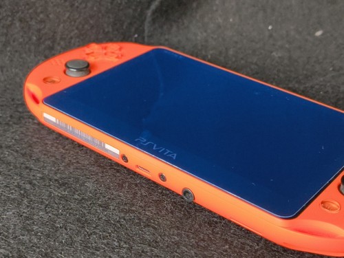 SONY PS Vita PCH-2000 Neon Orange Console 1GB, w/16g memory card, Working-h0405- - Picture 13 of 17