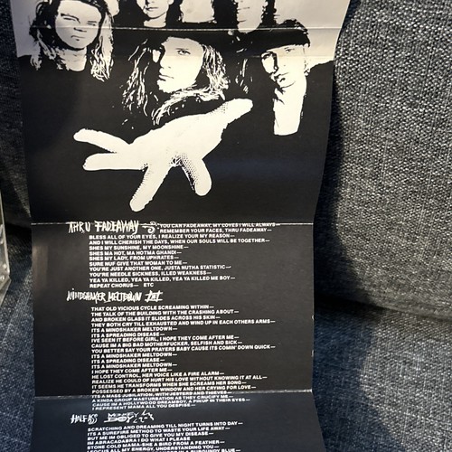 MOTHER LOVE BONE SHINE Cassette Tape 1989 Rock Metal Alternative Grunge EP Rare - Picture 9 of 12