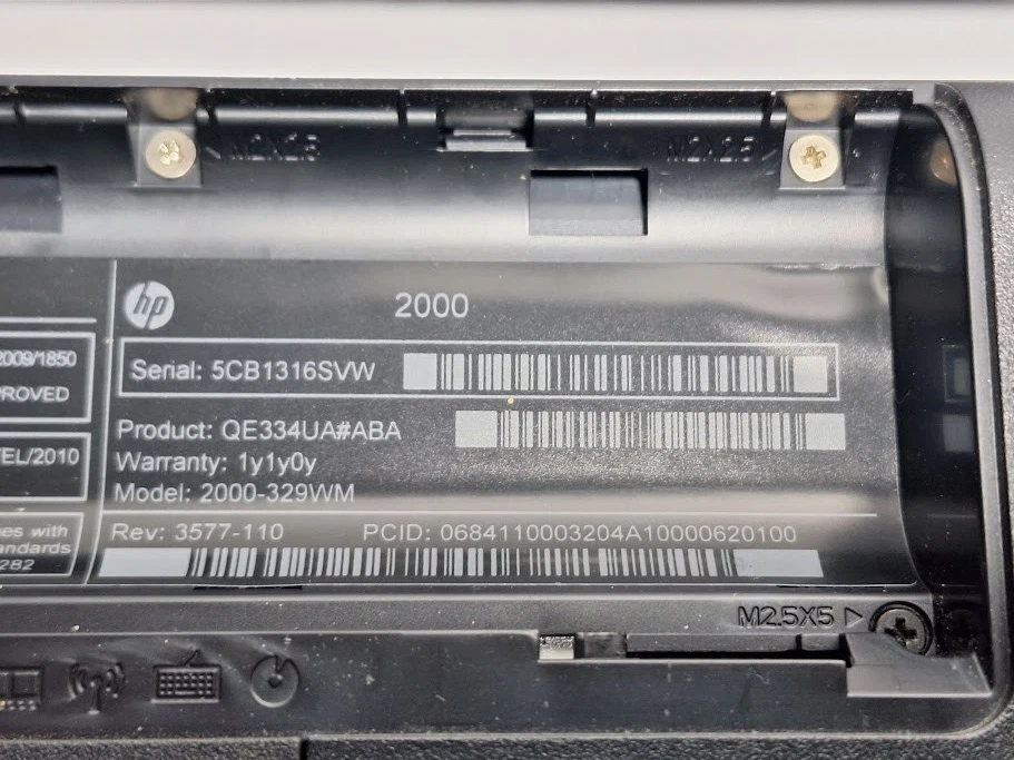 Ноутбук HP Pavilion 2000 329 WM 15 дюймов AMD двухъядерный E-350 1,6 ГГц - Изображение 3 из 4