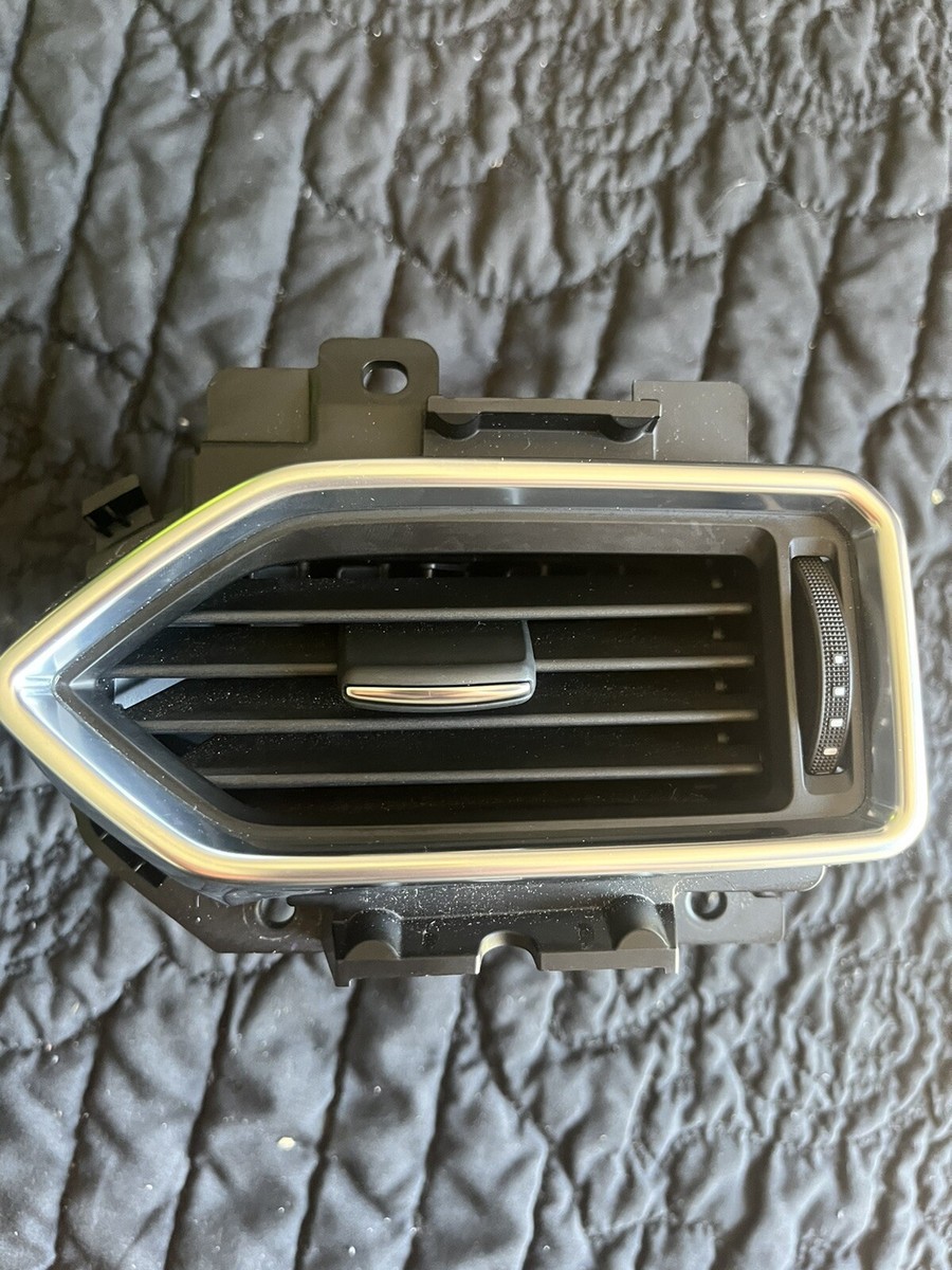 DASH RIGHT SIDE OUTER AIR VENT GRILLE BEZEL OEM K12364730 MAZDA CX