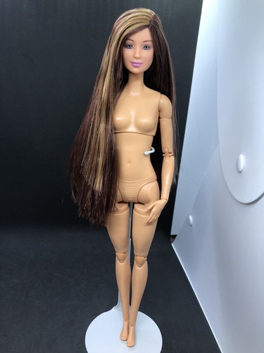 2003 Really Rosy Kayla Barbie Doll Long Hair Made To Move Body for OOAK Repaint - Picture 2 of 16